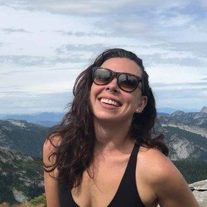 Meet your Posher, Cassandra